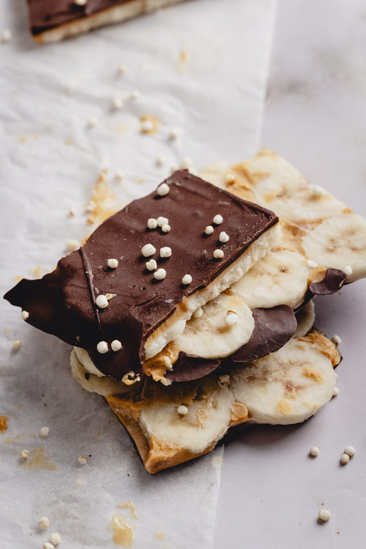 Barritas de platano, chocolate y mantequilla de mani