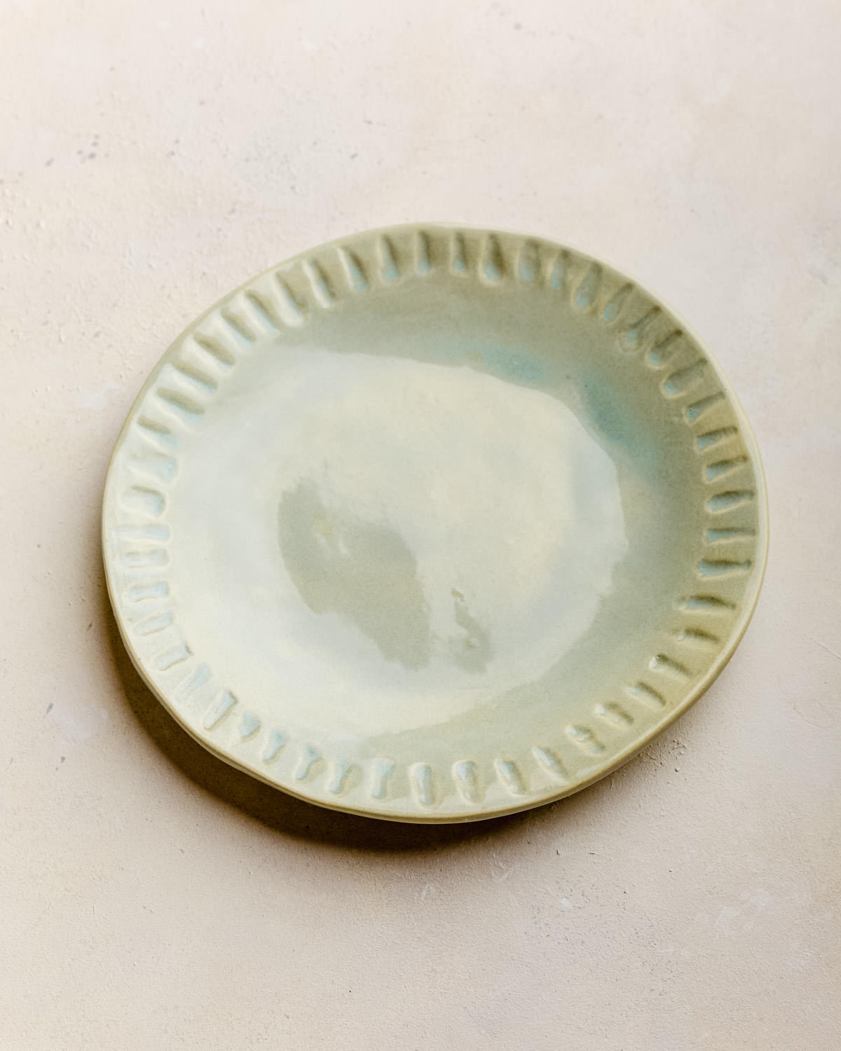 Plato verde brillante - rayitas