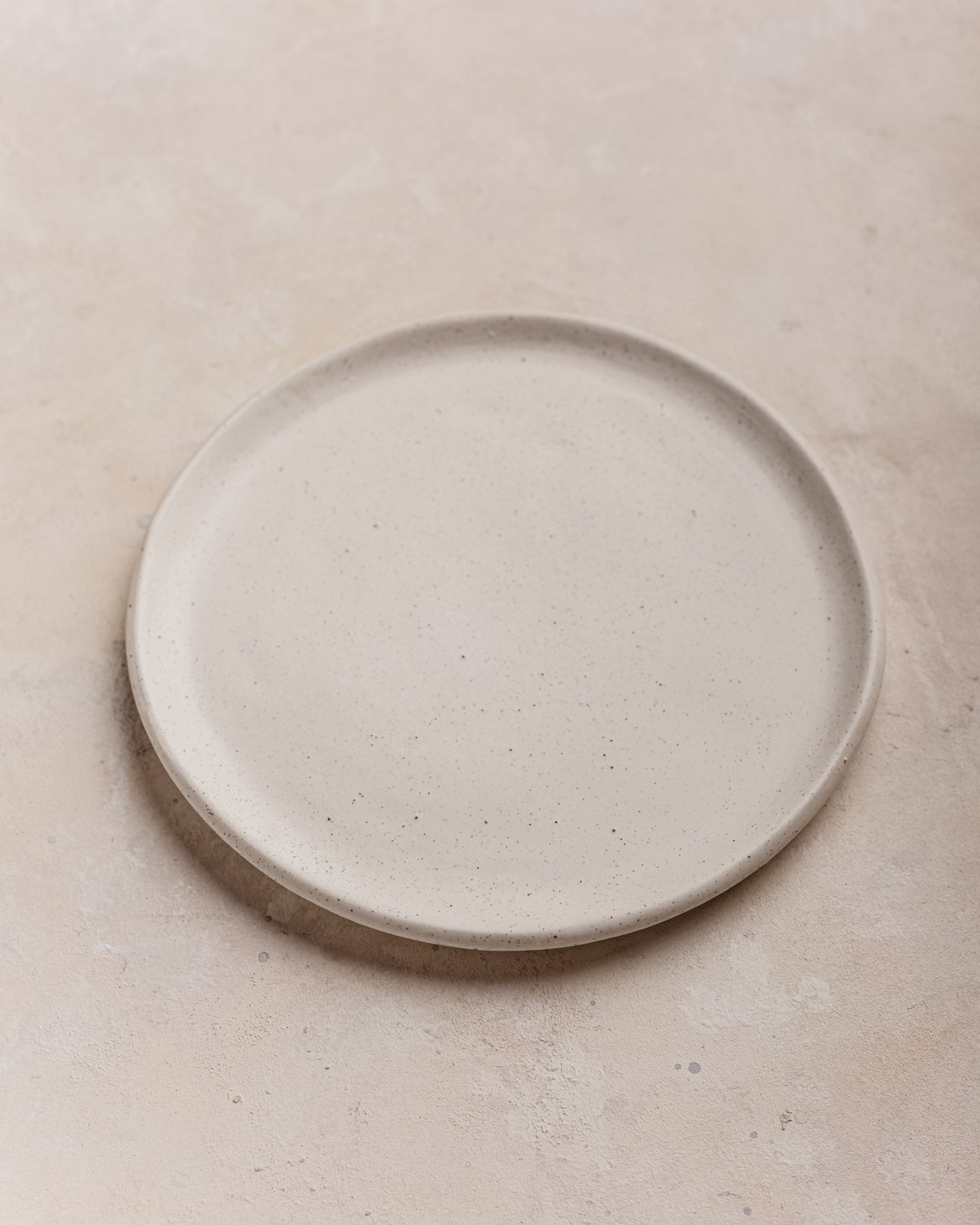 Plato Edge blanco mate moteado M