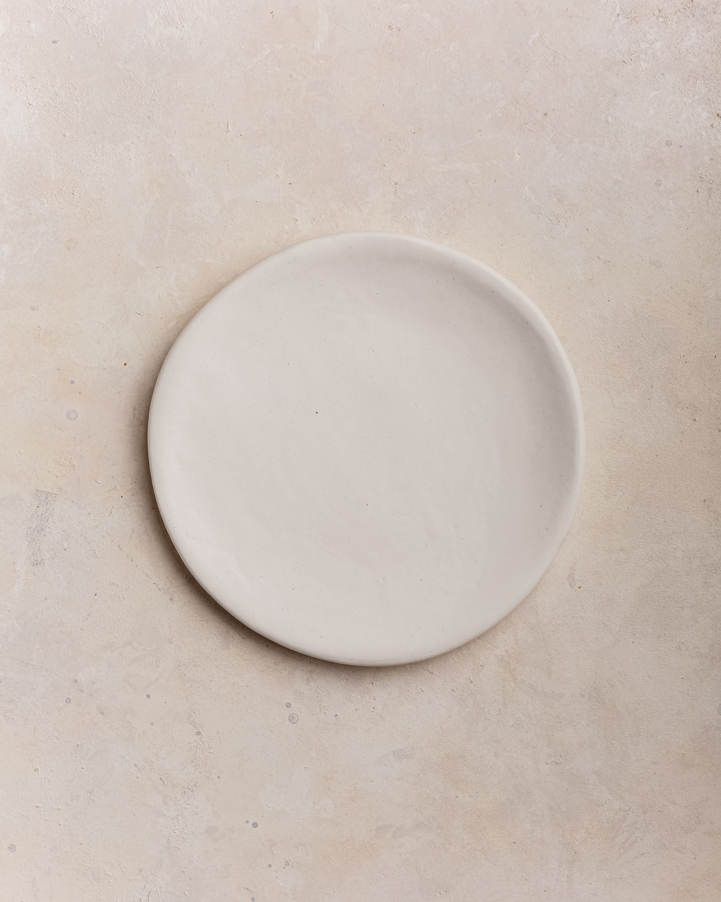 Plato Curved blanco mate M