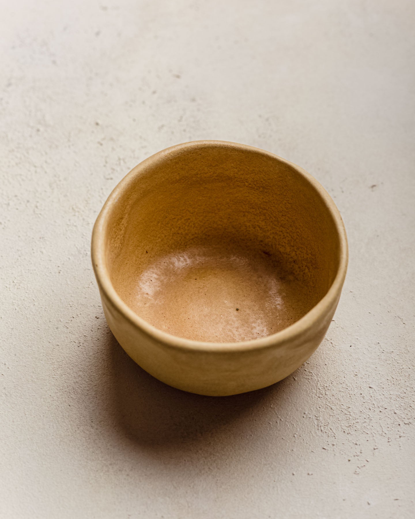 Pocillo Edge mostaza mate alto